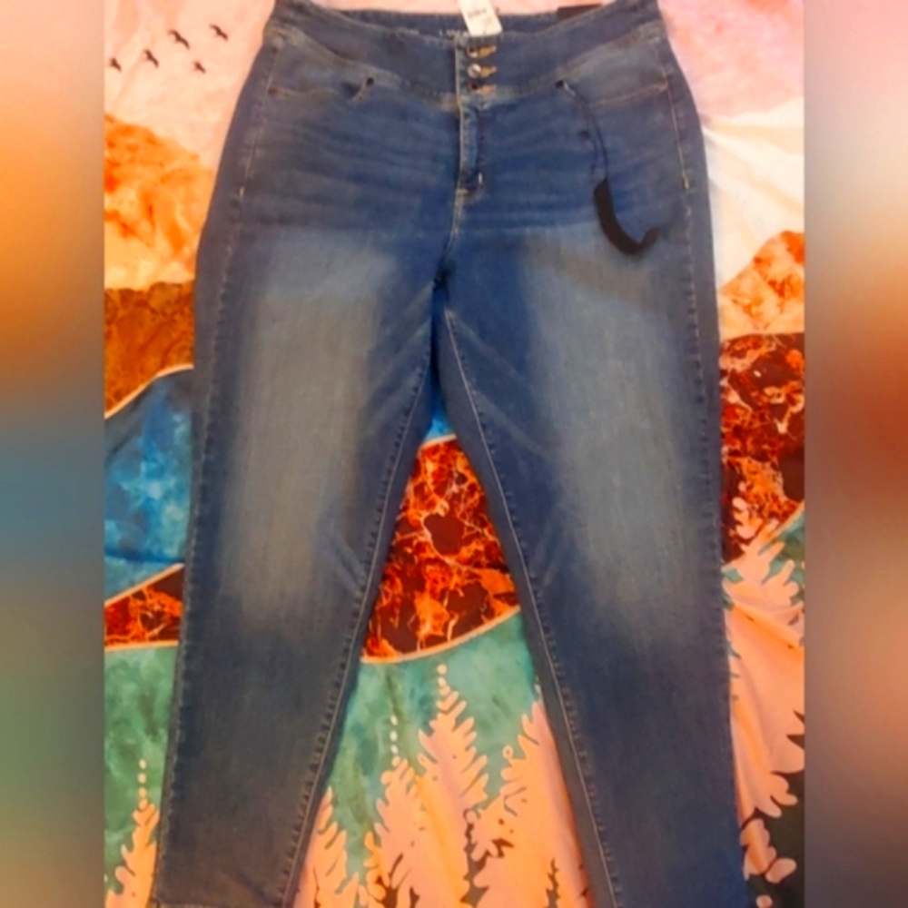 NWT LANE BRYANT High-Rise Ankle Jeans Sz 18 NWT